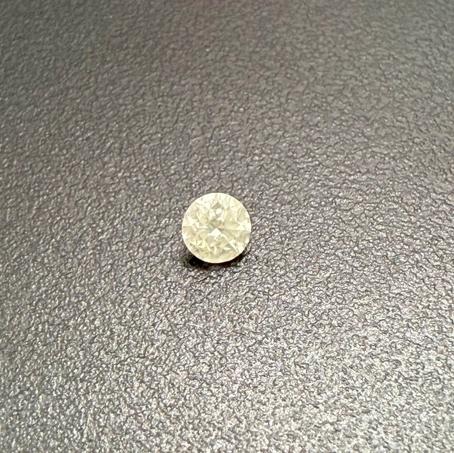 Natural Diamond - Africa: 28 cents