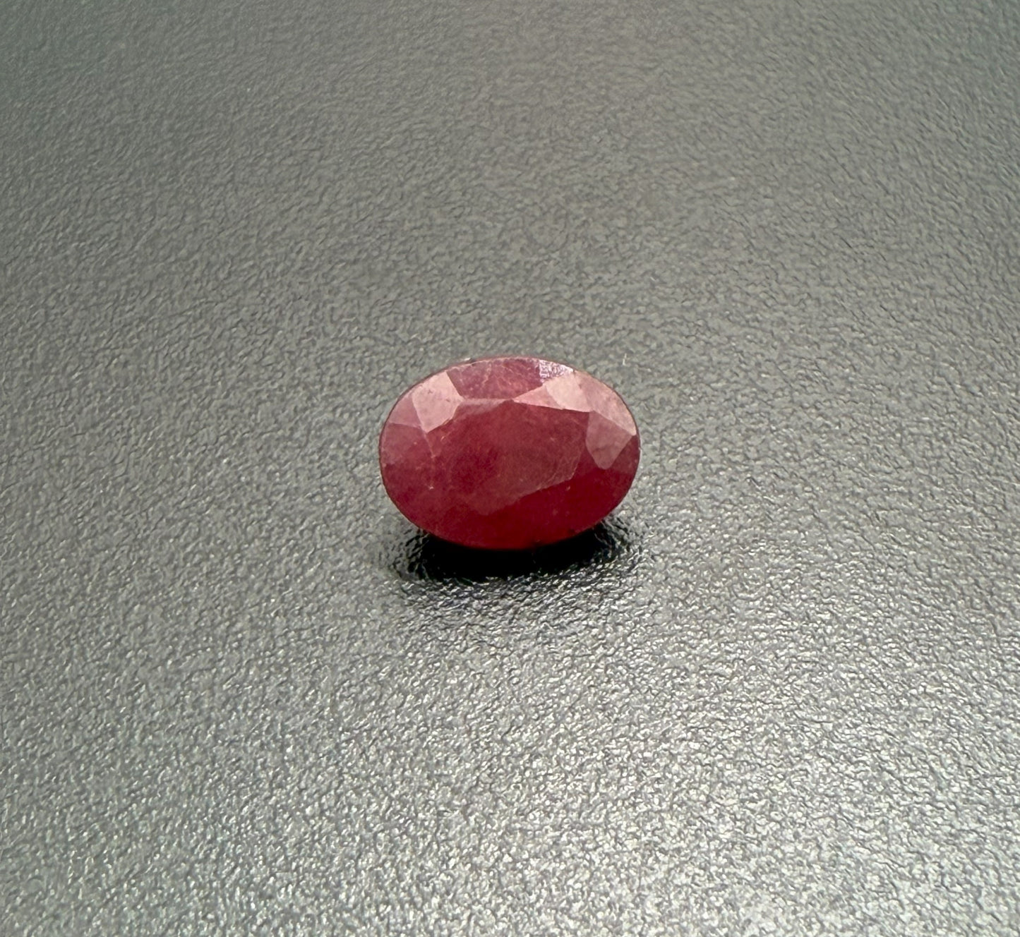 Natural Ruby - Aftica: 3.83 ct