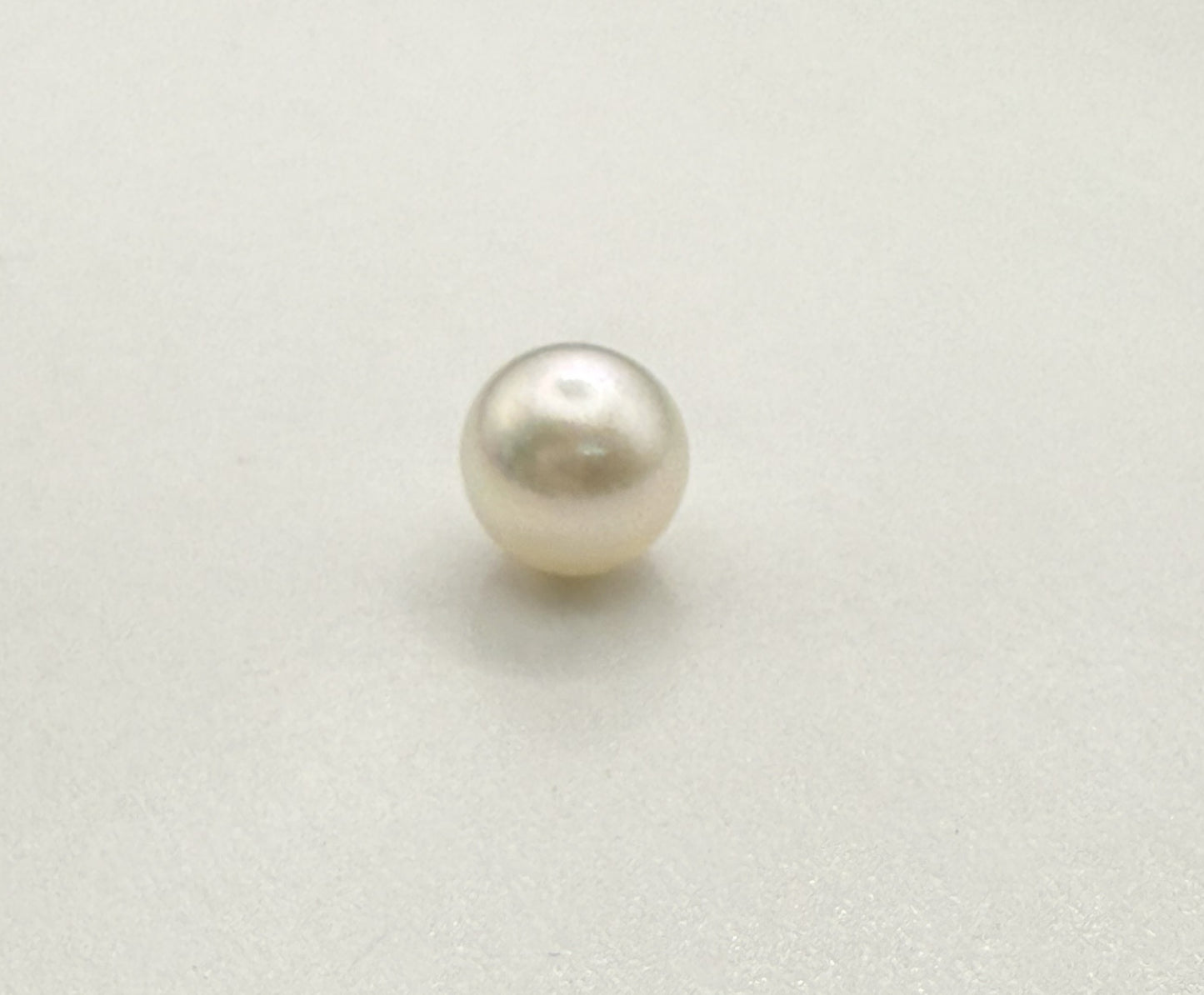 Natural Pearl - South Sea 7.20mm - 2.66 ct