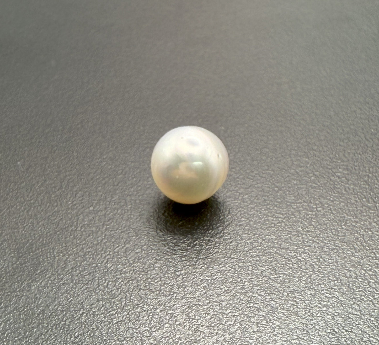 Natural Pearl - South Sea 8.50mm - 4.42 ct