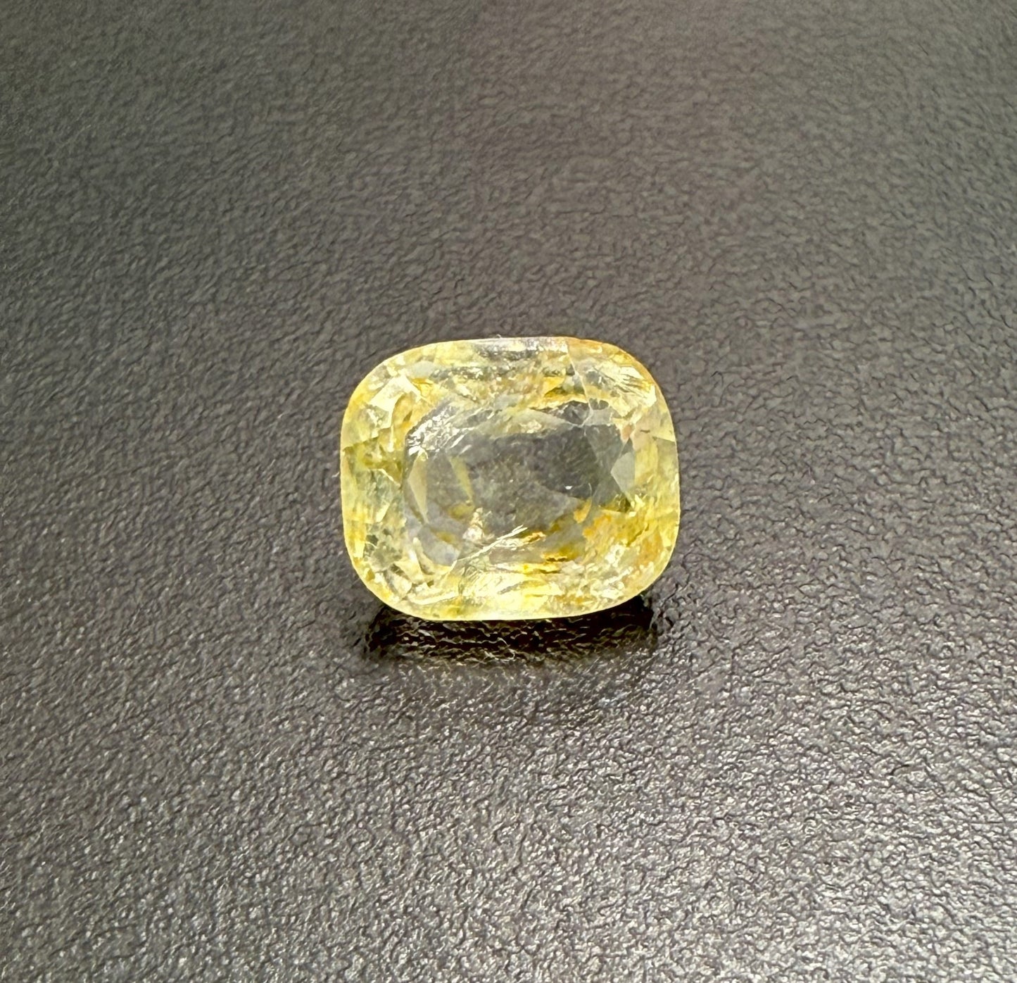 Natural Yellow Topaz - 6.00 ct - Premium
