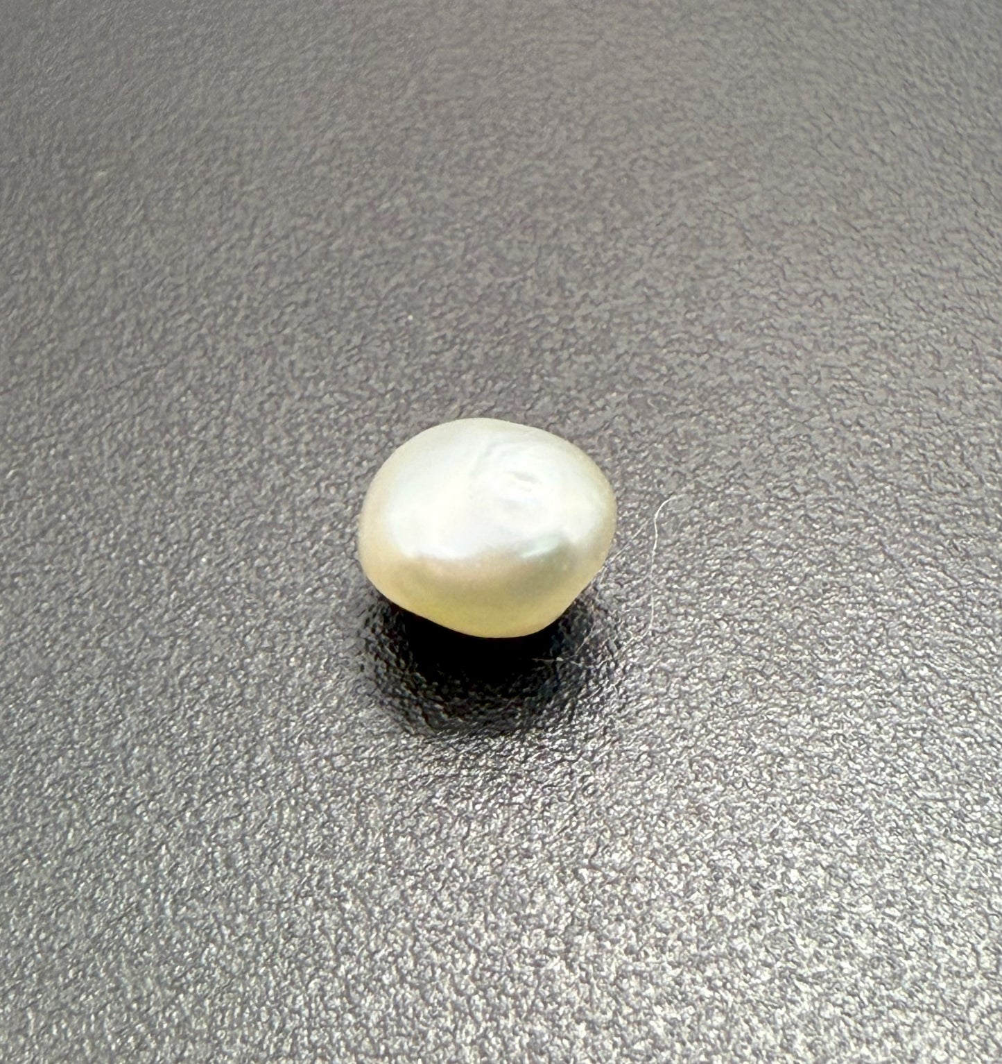 Natural Pearl - Burma - 2.85 ct - Premium