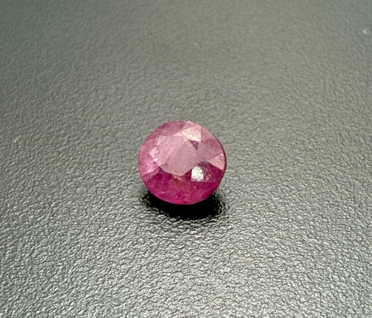 Natural Ruby - Burmese (Old Mines): 2.63 ct - Super Premium