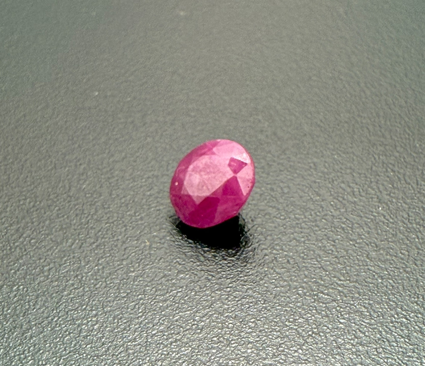 Natural Ruby - Burmese (Old Mines): 2.53 ct - Premium