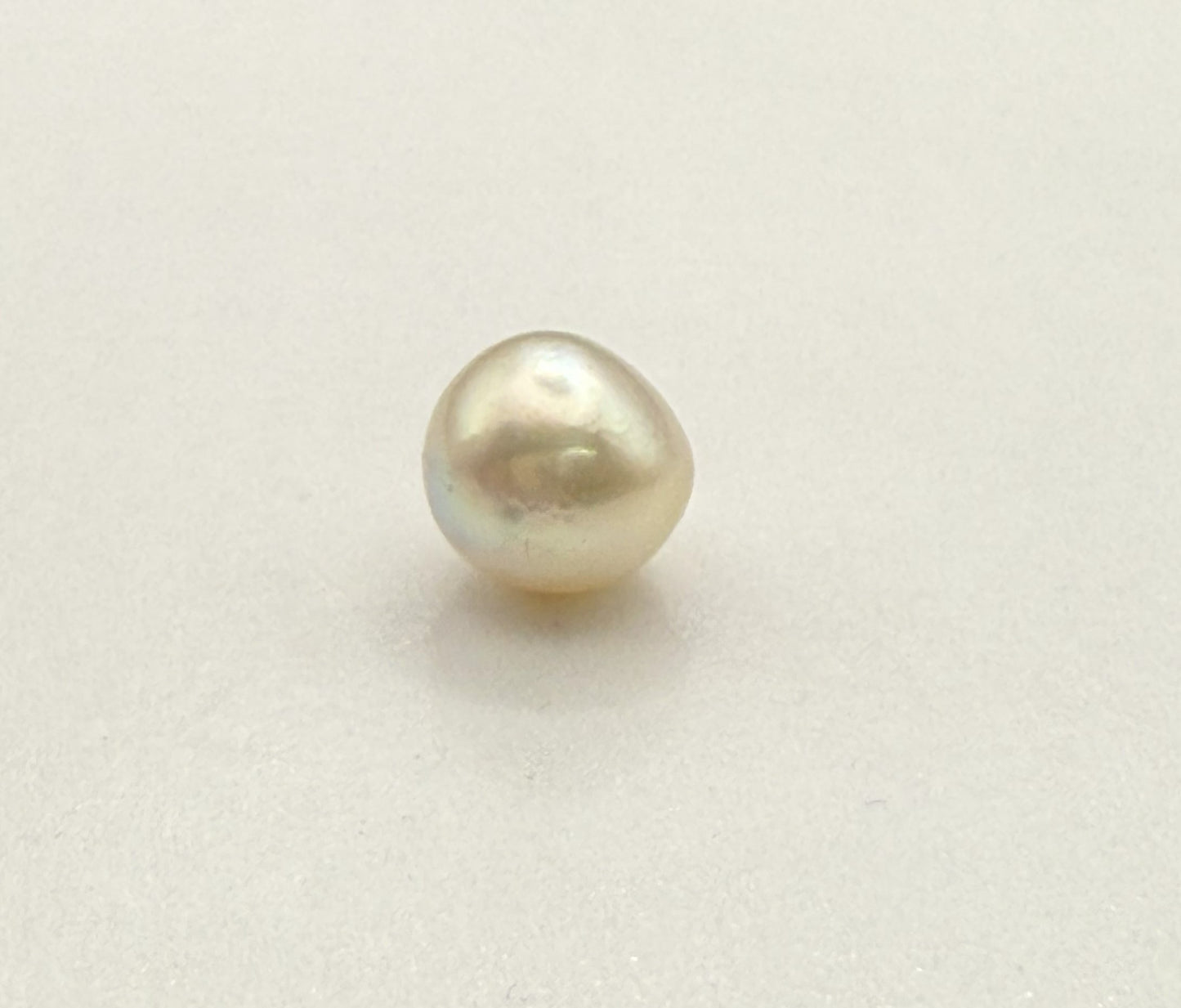 Natural Pearl - South Sea 7mm - 2.28 ct