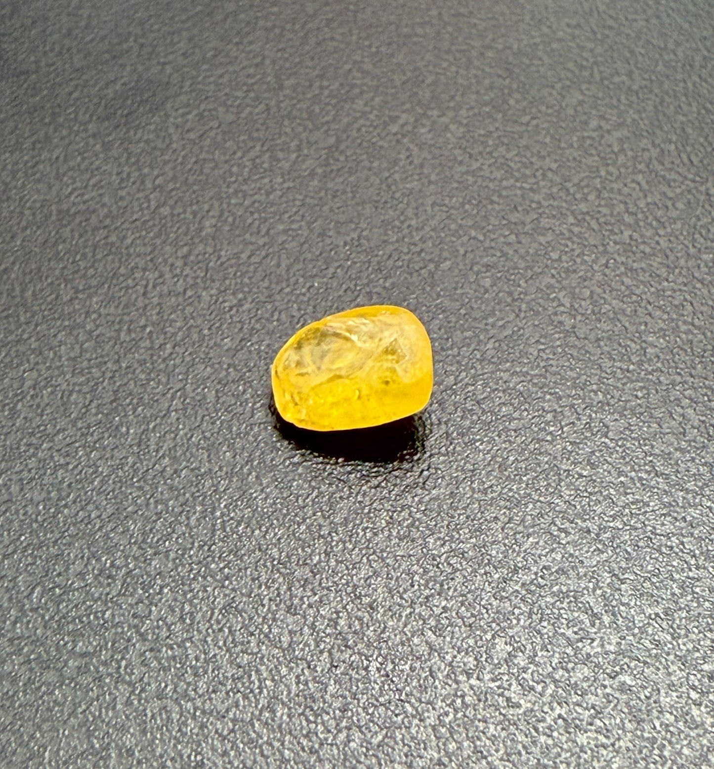 Natural Yellow Sapphire - Ceylone: 2.36 ct