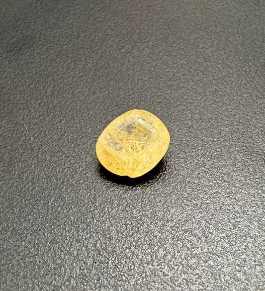 Natural Yellow Sapphire - Ceylone: 2.88 ct